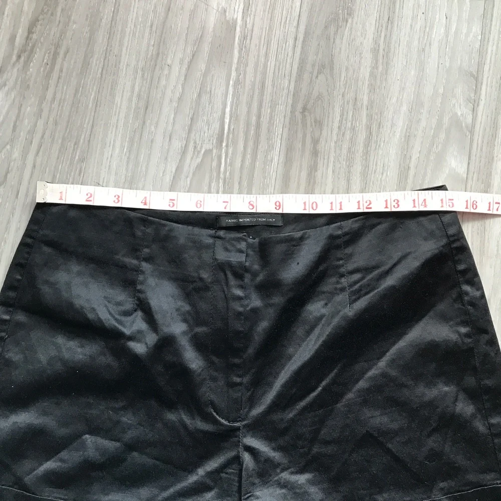 VTG BEBE WOMENS SHORTS BLACK SATIN FLAT FRONT 10